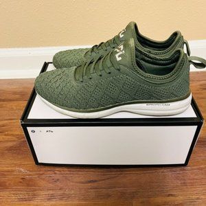 APL x Lululemon Collaboration Techloom Phantom Sneaker - 10 - Green/ White